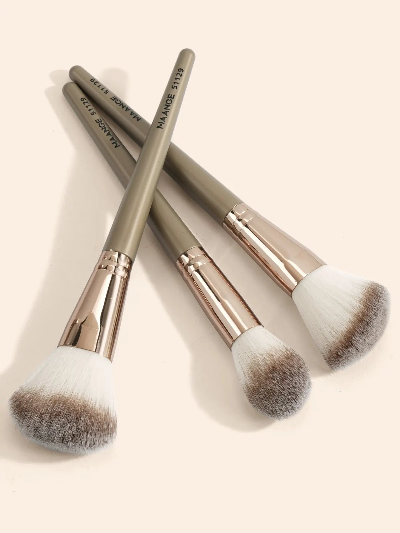 3 Piece Foundation Makeup Brush Professional Concealer Blush Bronzer Brush Kits Beauty Tools Women Fluffy Soft Bristle
