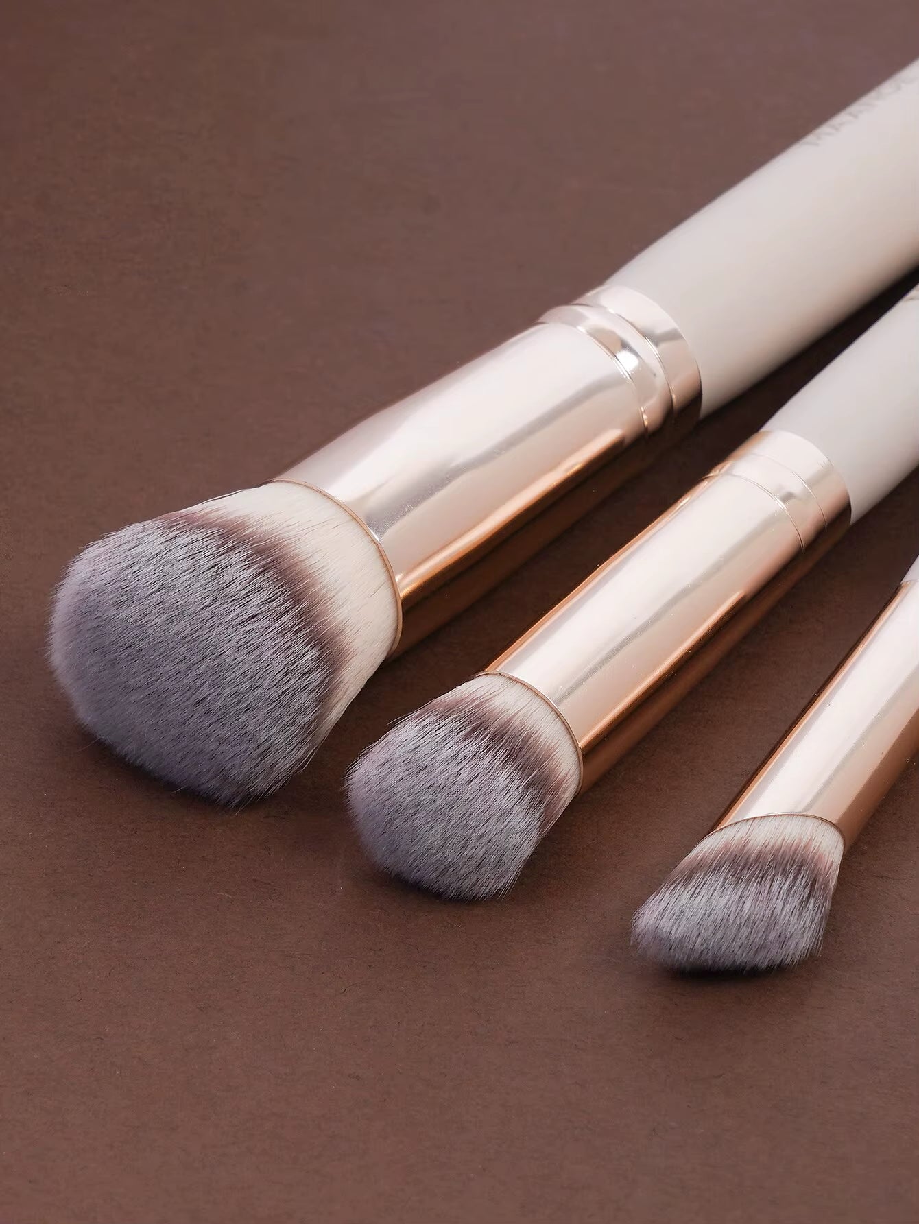 3Pcs Makeup Brushes Set+2Pcs Dry Air Cushion Puff Eye Shadow Concealer Brush Women Foundation Cosmetics Blush Blending Tools